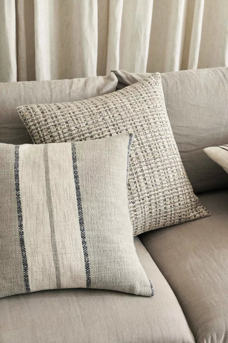 Avara Cushion Nat