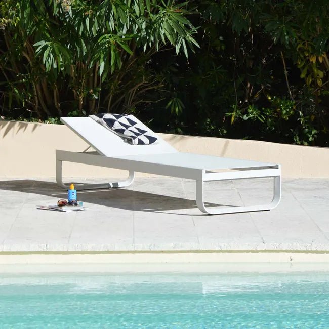 Pier Curve Sunbed - White - White
