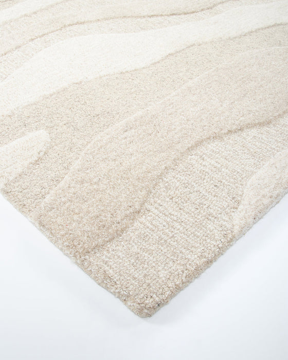 Shoreline Floor Rug in Sand, close-up of a corner showing the edge and wool pile