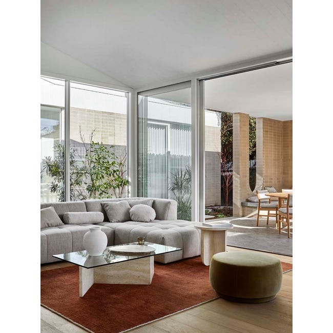 Amara Curve Side Table